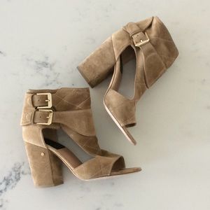 LAURENCE DACADE CUT OUT BOOTIES 35